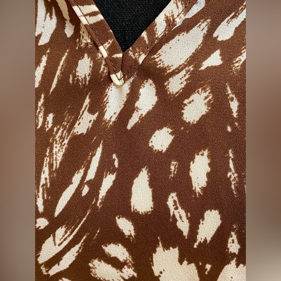 Elegant C Est 1946 Brown and White Women's Blouse Size 18/20W - Picture 2 of 5